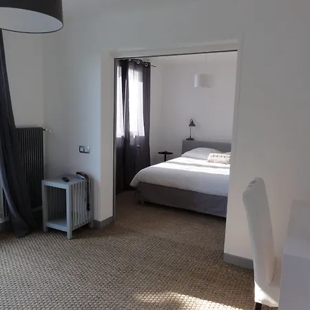 Ancre Marine & Thalgo *** מלון